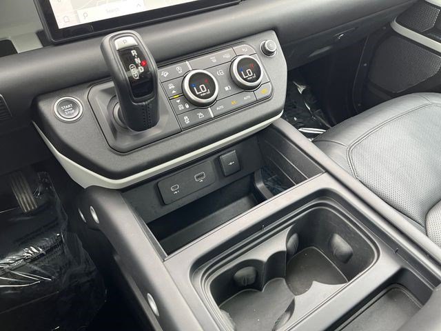 Used 2020 Land Rover Defender 110 S AWD/4WD image 29