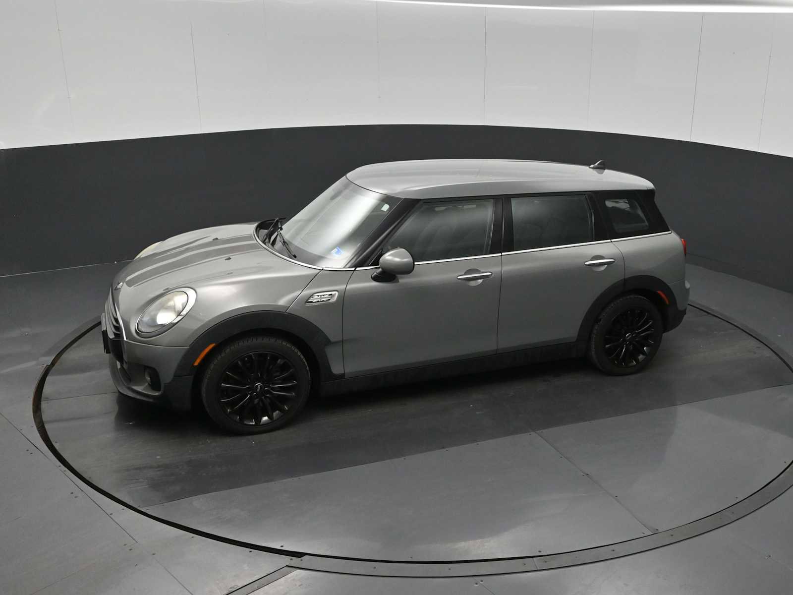 Used 2018 MINI Cooper Clubman image 18