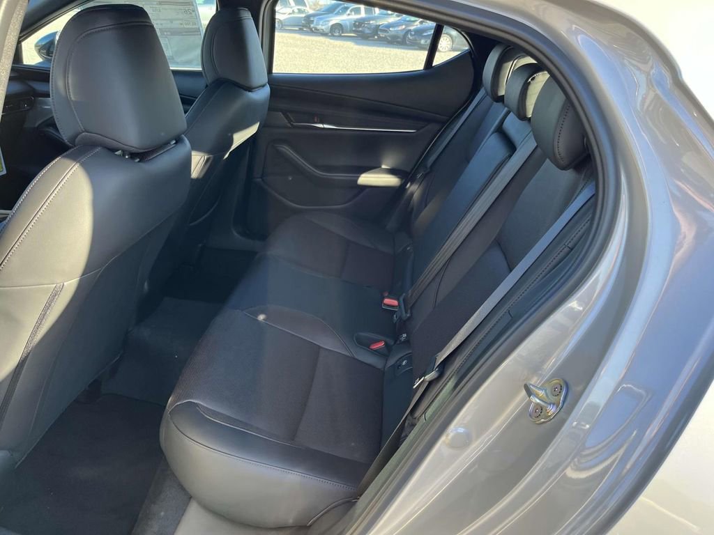 New 2024 MAZDA MAZDA3 Hatchback w/ Appearance Package image 24