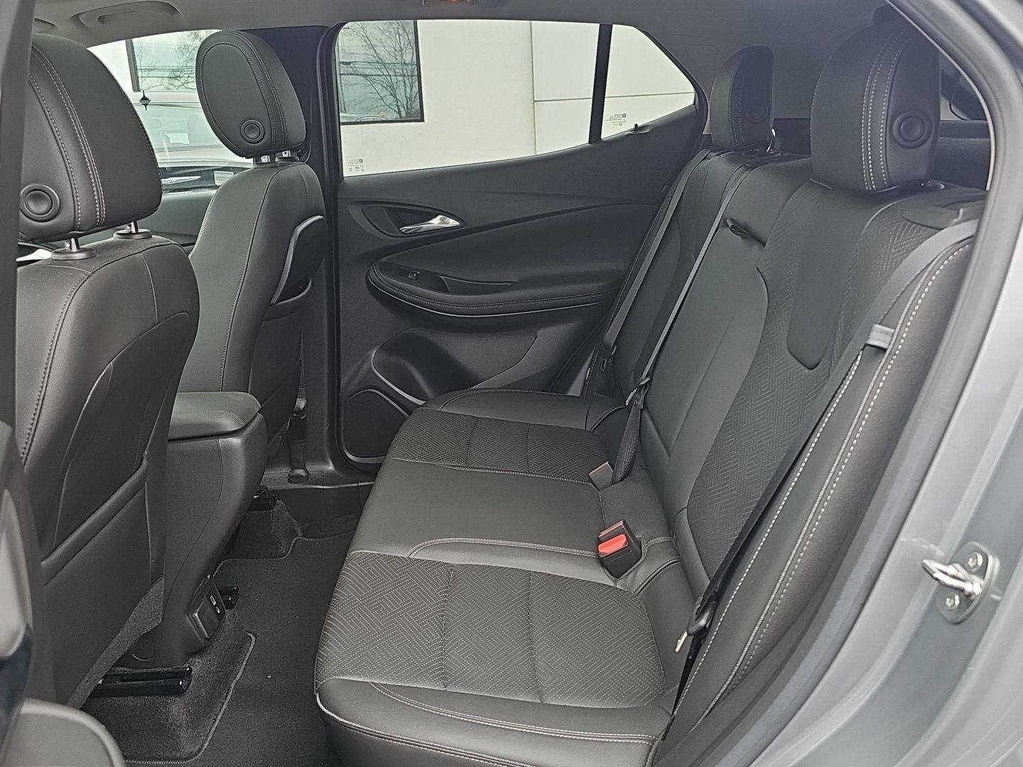 Used 2023 Buick Encore GX Essence w/ Experience Buick Package image 15