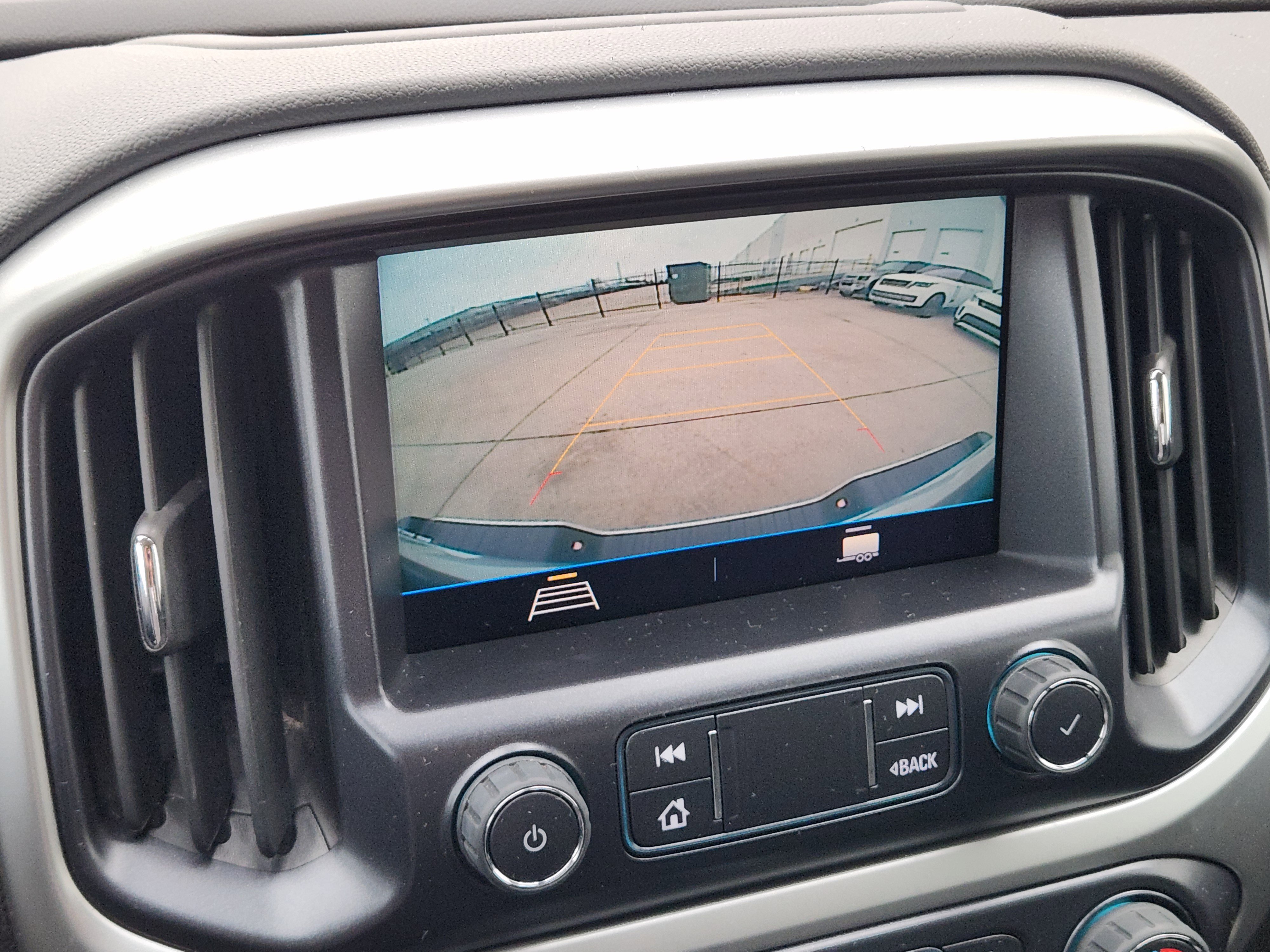 Used 2021 Chevrolet Colorado LT w/ LT Convenience Package image 19