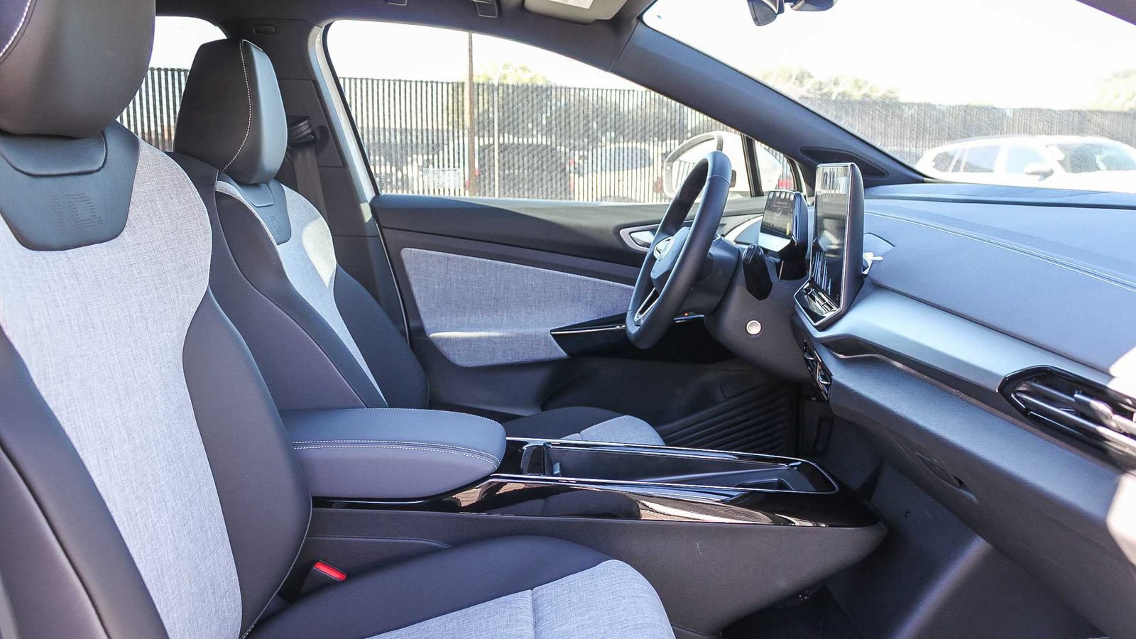 New 2026 Volkswagen ID.4 Pro RWD image 19