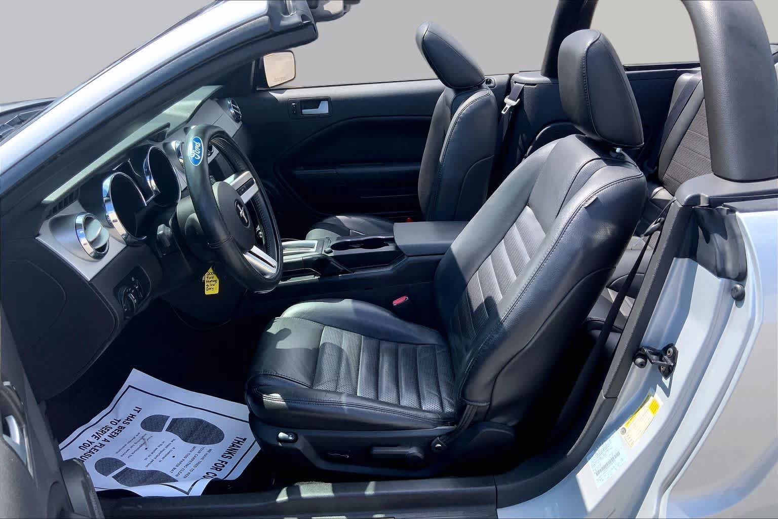 Used 2006 Ford Mustang GT Premium RWD image 7