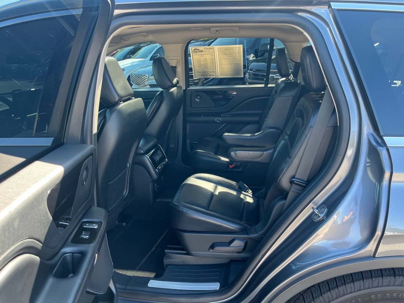 Used 2021 Lincoln Aviator Reserve RWD image 29