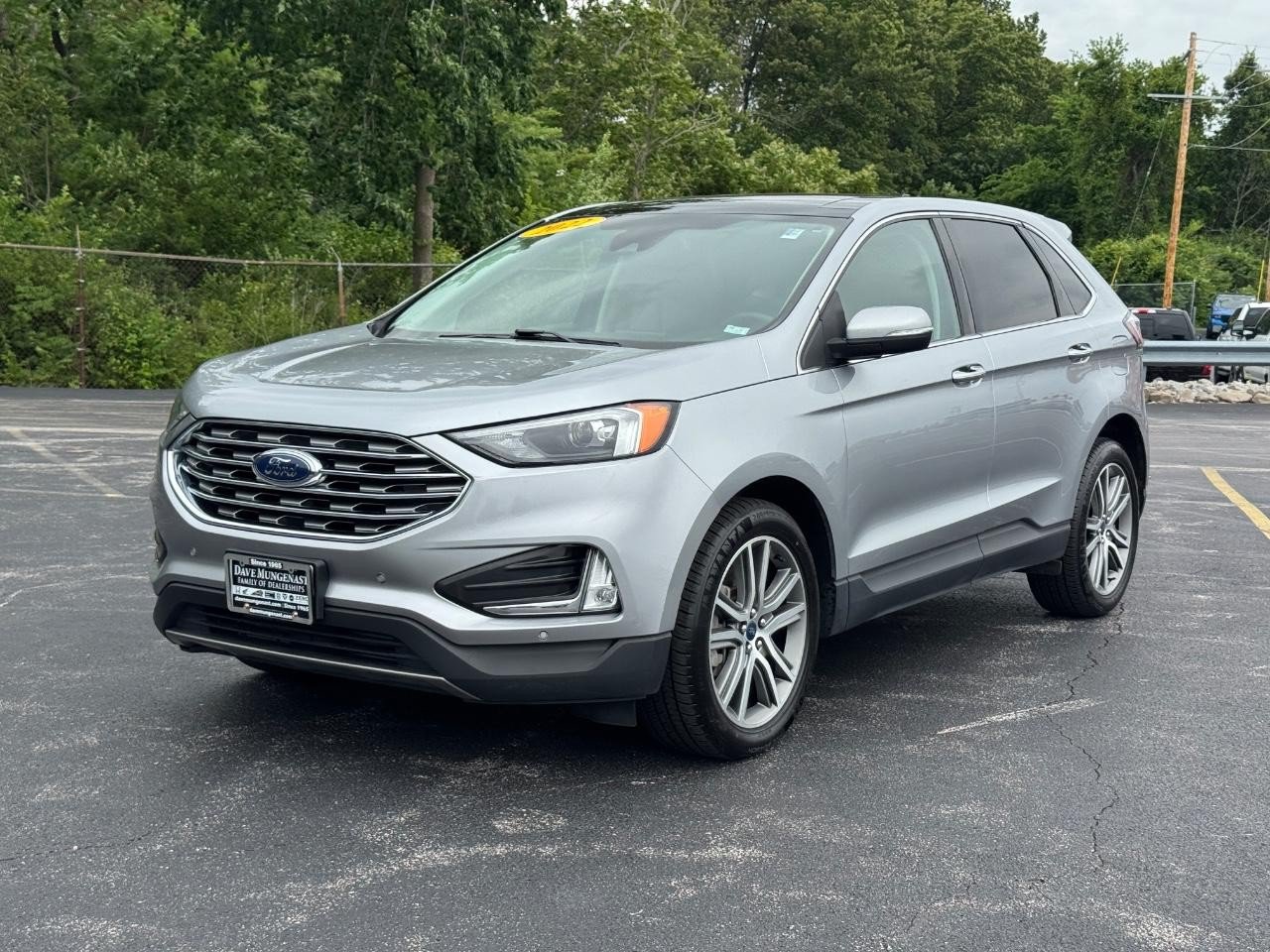 Used 2022 Ford Edge Titanium w/ Class II Trailer Tow Package AWD/4WD image 9