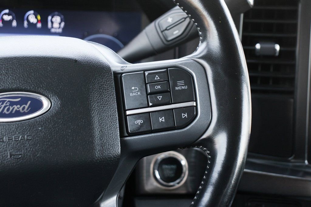 Used 2023 Ford F250 Lariat w/ Black Appearance Package image 26