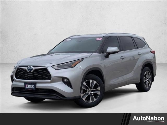 Used 2022 Toyota Highlander XLE FWD image 1