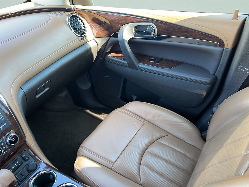 Used 2016 Buick Enclave Leather FWD image 13