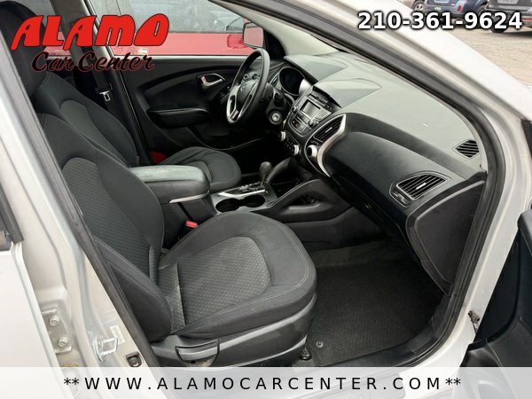 Used 2012 Hyundai Tucson GL FWD image 9