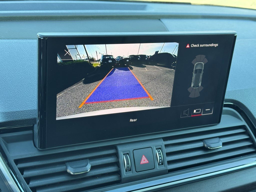 Certified 2024 Audi Q5 e Premium w/ Convenience Package image 27