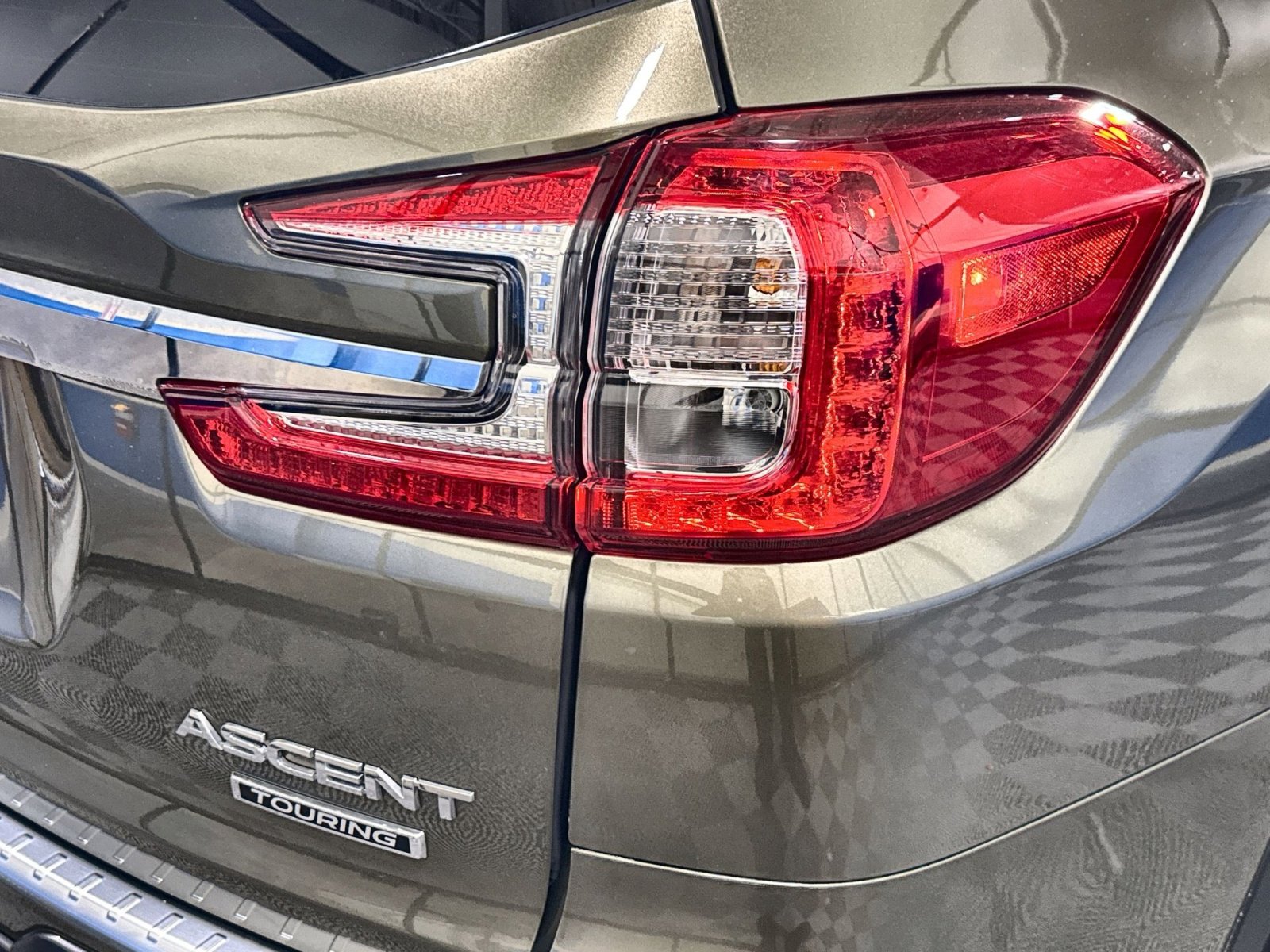 Used 2023 Subaru Ascent Touring AWD/4WD image 38