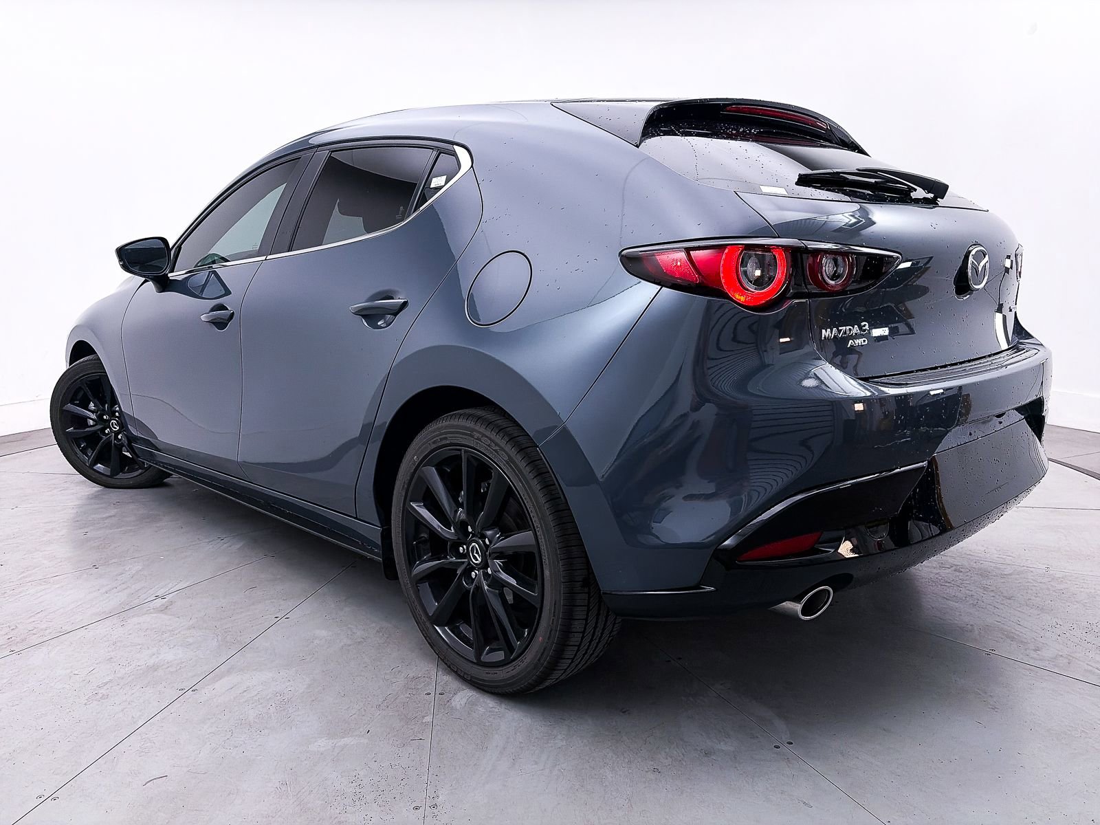 Used 2025 MAZDA MAZDA3 Carbon image 2