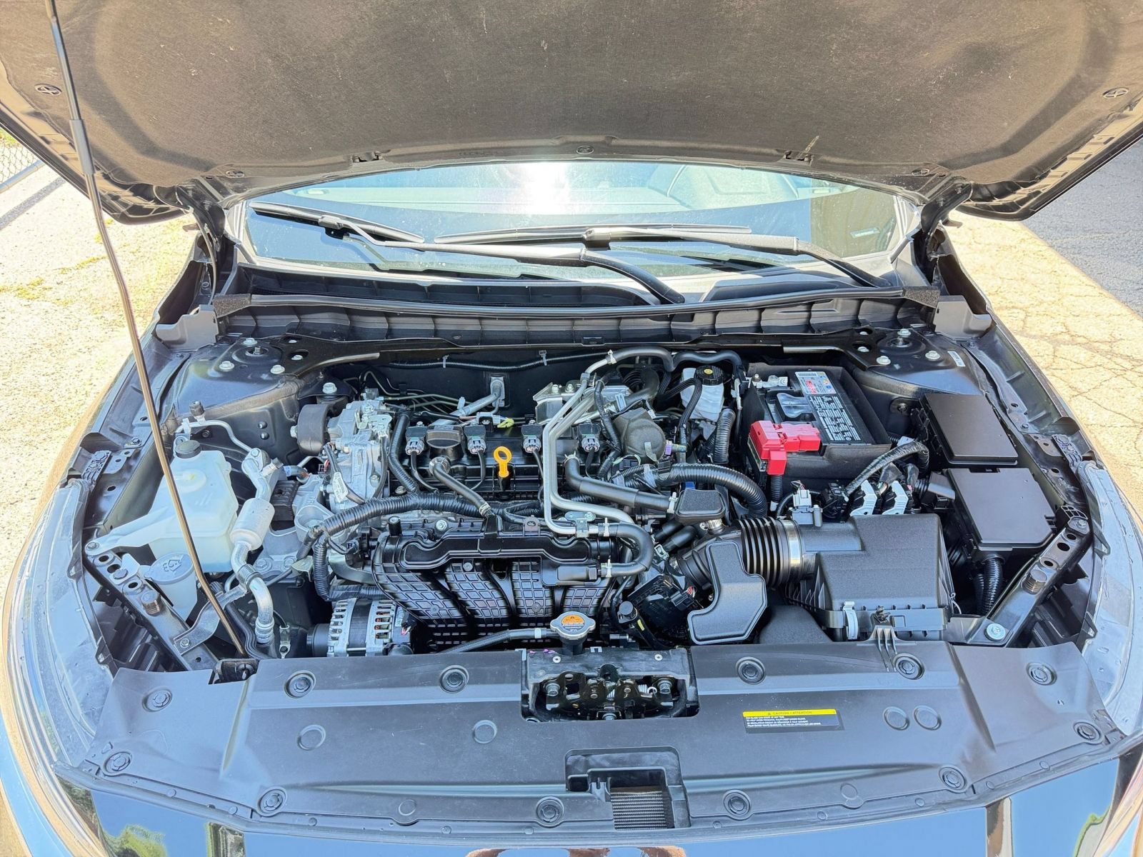 Used 2025 Nissan Altima 2.5 SV FWD image 32