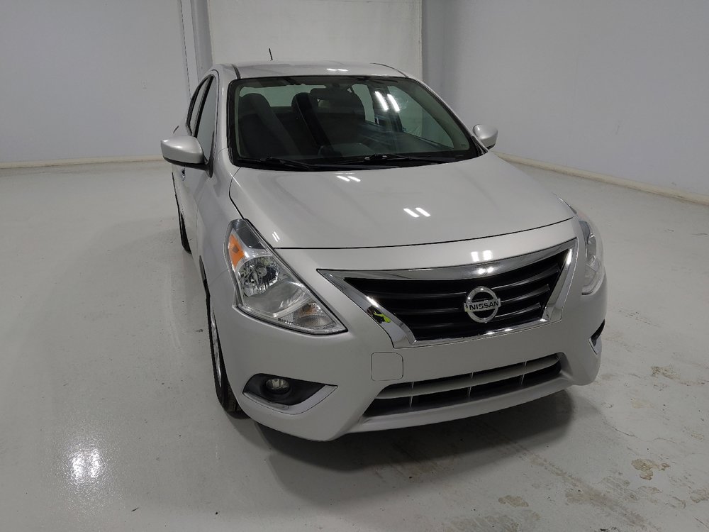 Used 2019 Nissan Versa SV w/ SV Special Edition Package image 14