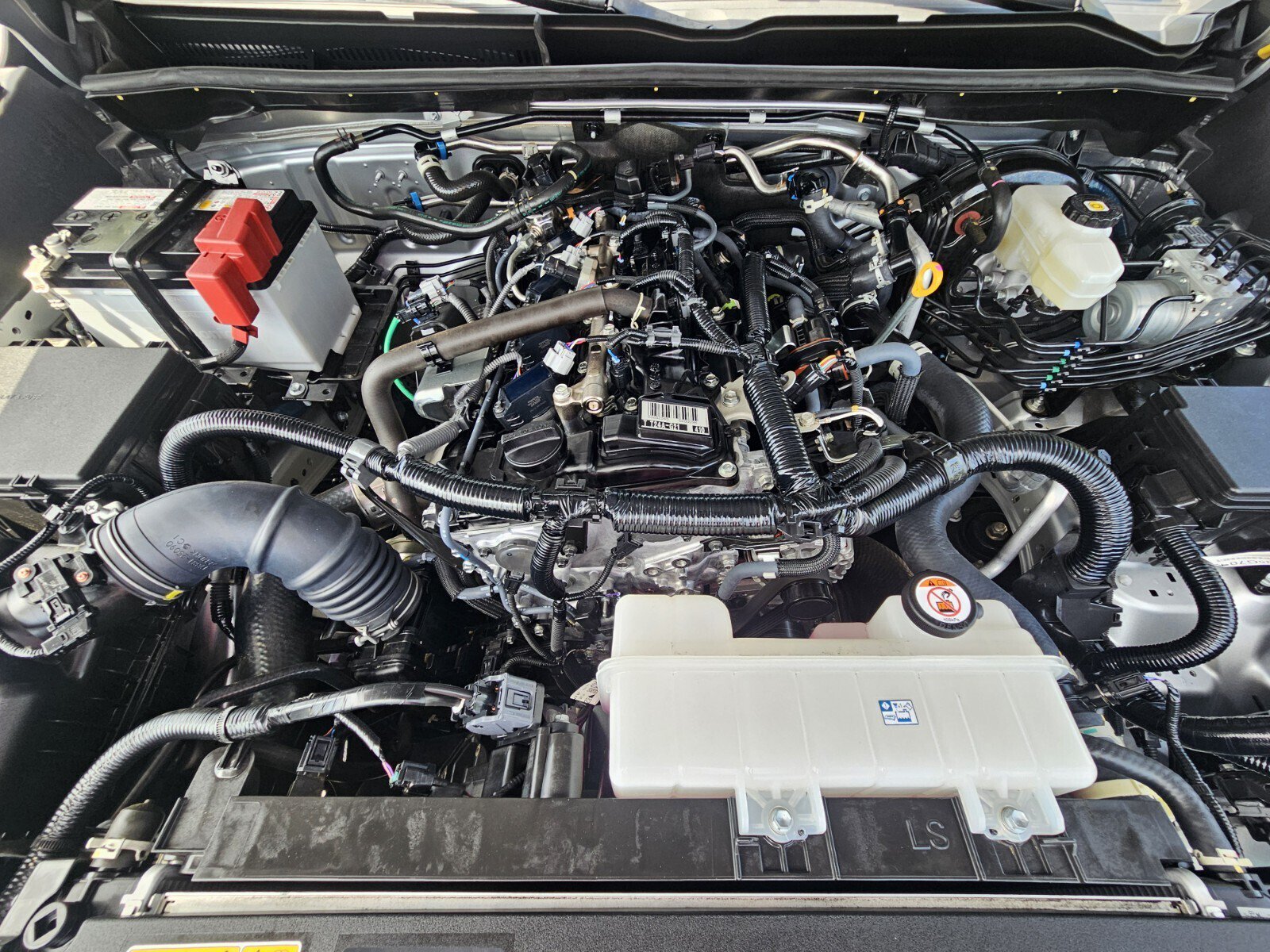 Certified 2025 Toyota 4Runner SR5 RWD image 25