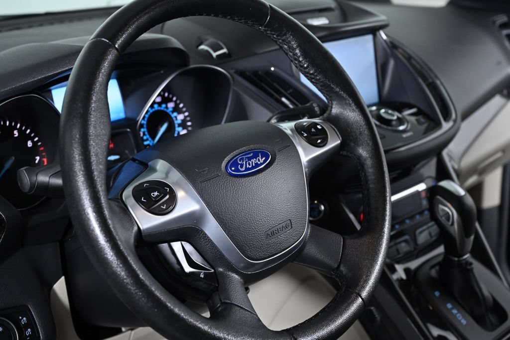 Used 2015 Ford Escape Titanium AWD/4WD image 12