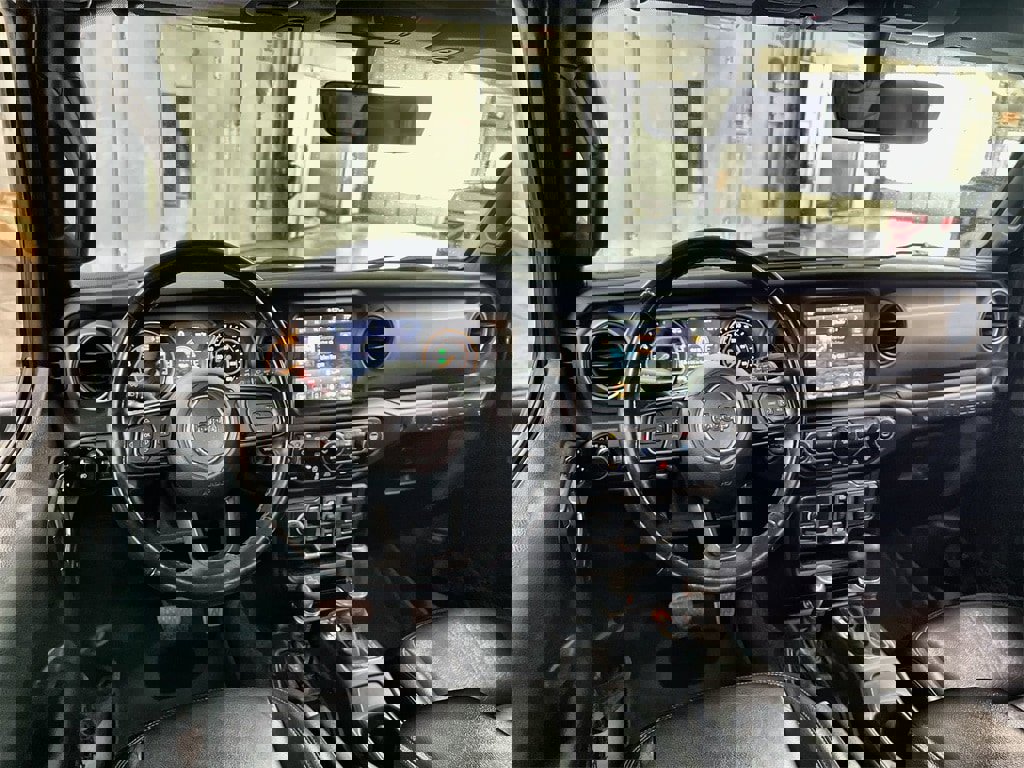 Used 2021 Jeep Wrangler Unlimited Sport image 18