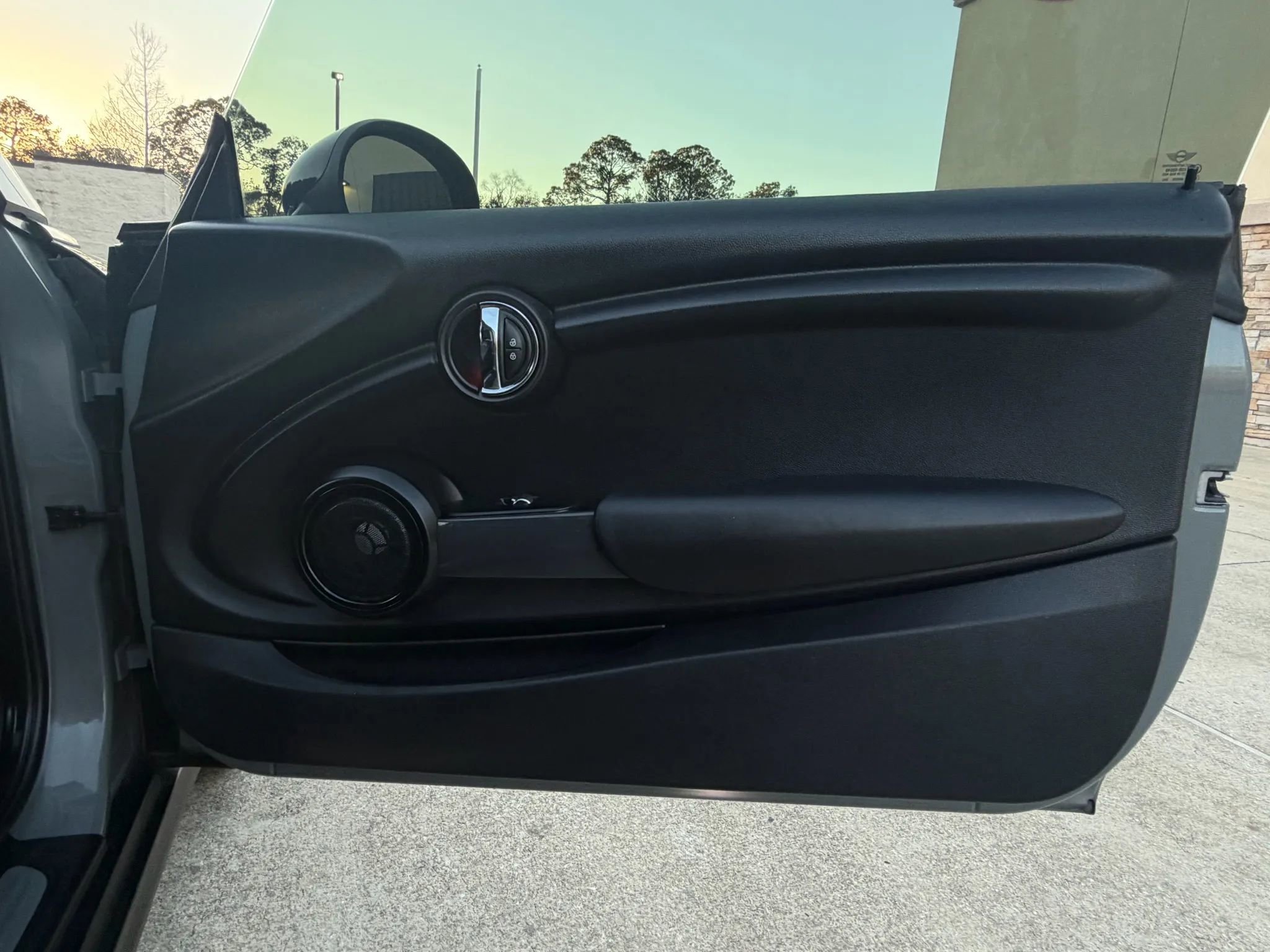 Used 2017 MINI Cooper 2-Door Hardtop image 29