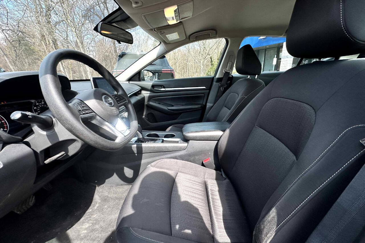 Used 2022 Nissan Altima 2.5 SV image 15