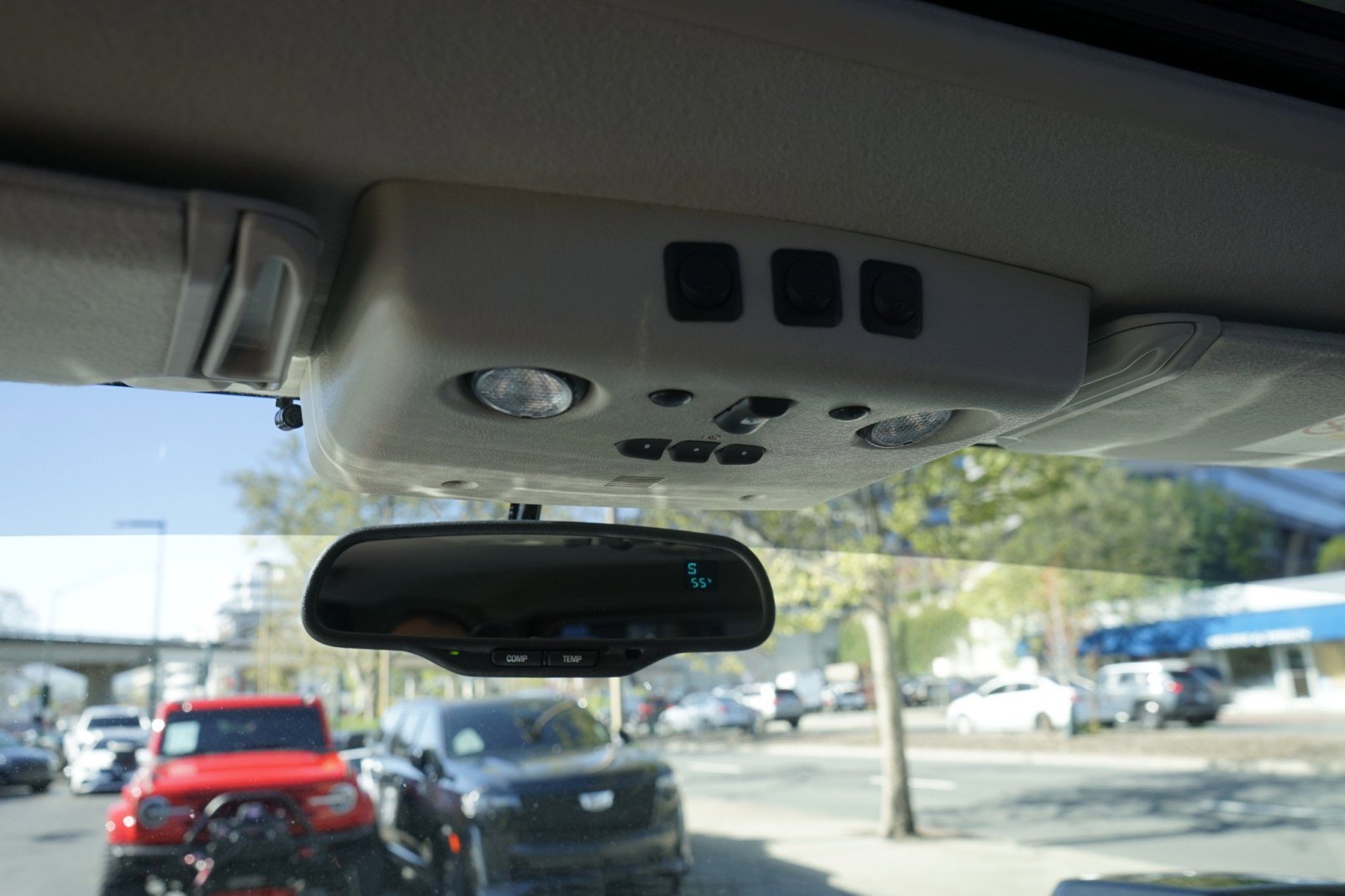 Used 2003 HUMMER H2 w/ Preferred Equipment Group image 25