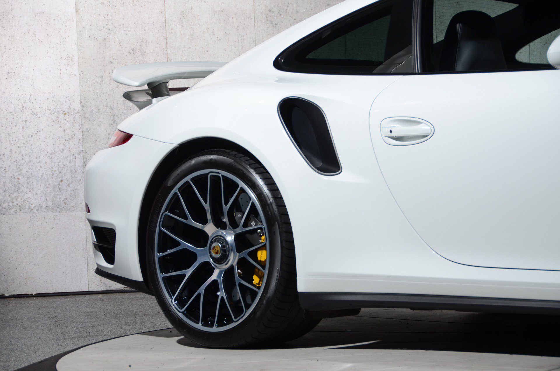 Used 2014 Porsche 911 Turbo S AWD/4WD image 3