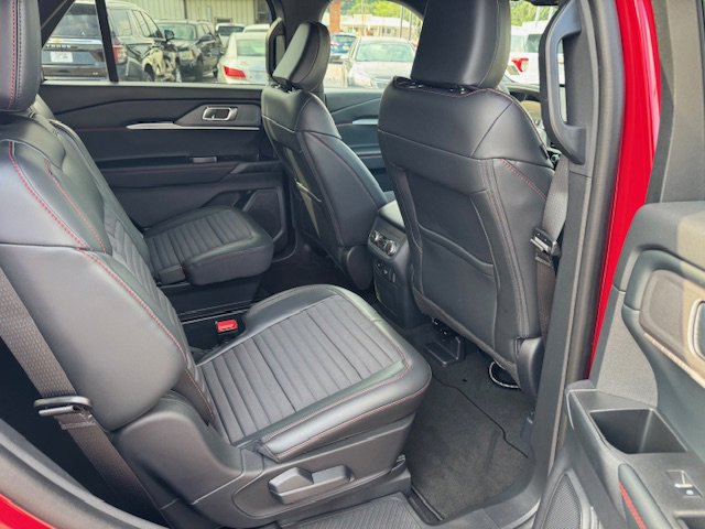 New 2025 Ford Explorer ST-Line image 15