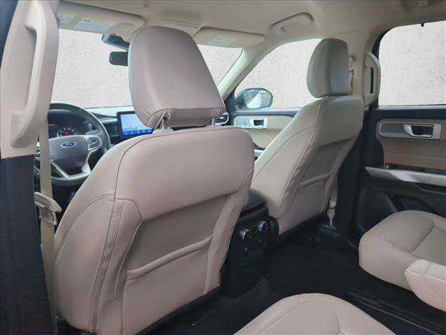 Used 2022 Ford Explorer Limited AWD/4WD image 23
