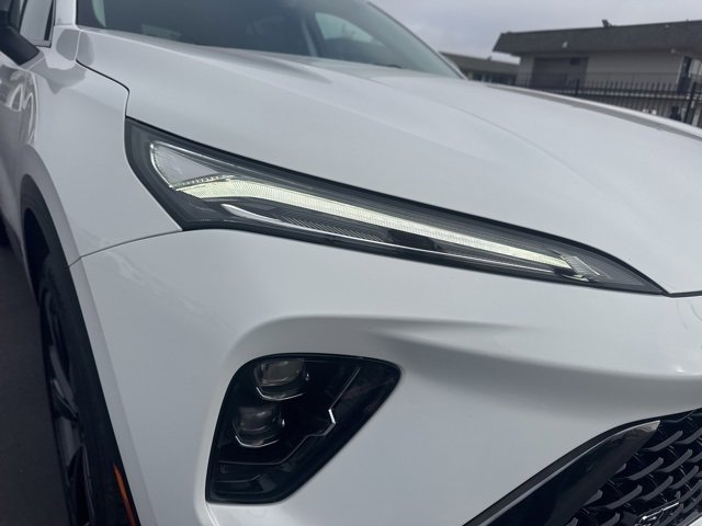 Used 2025 Buick Envision Sport Touring image 22