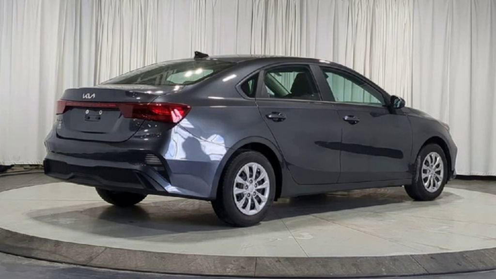Used 2022 Kia Forte Sedan image 10