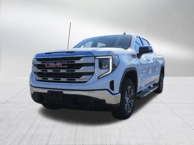 New 2026 GMC Sierra 1500 SLE image 8