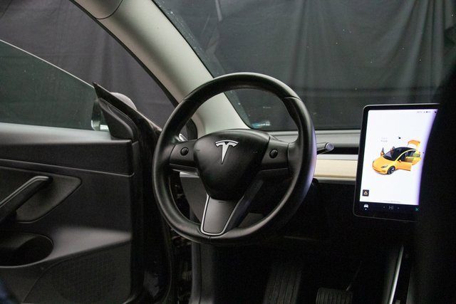 Used 2019 Tesla Model 3 Mid Range image 15