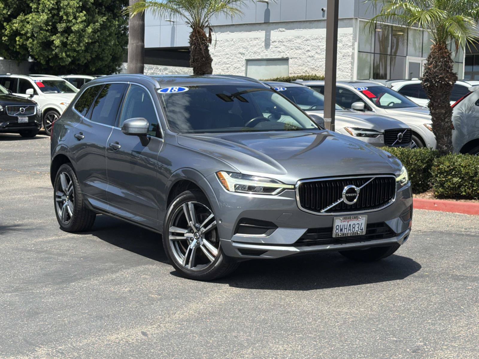 Used 2018 Volvo XC60 T5 Momentum w/ Convenience Package AWD/4WD image 1
