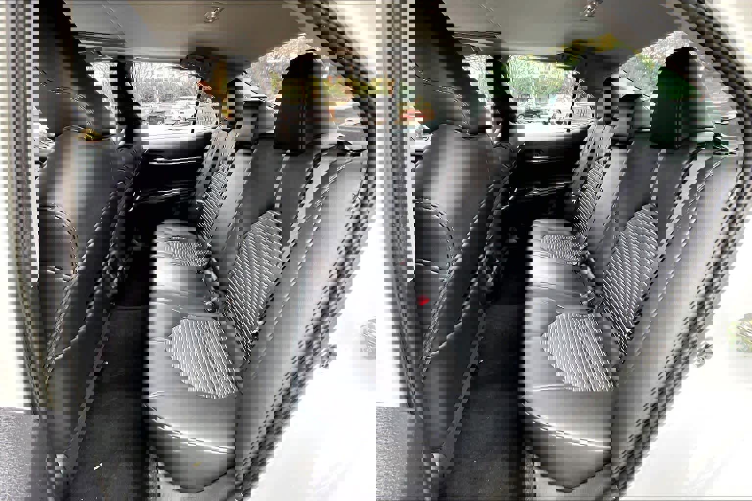 Used 2020 Toyota Camry SE image 19