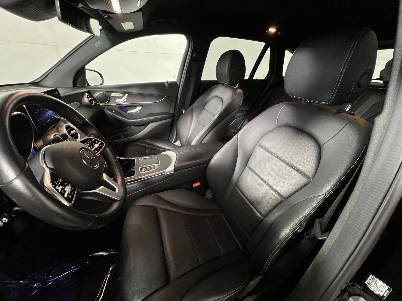 Used 2022 Mercedes-Benz GLC 300 4MATIC image 13