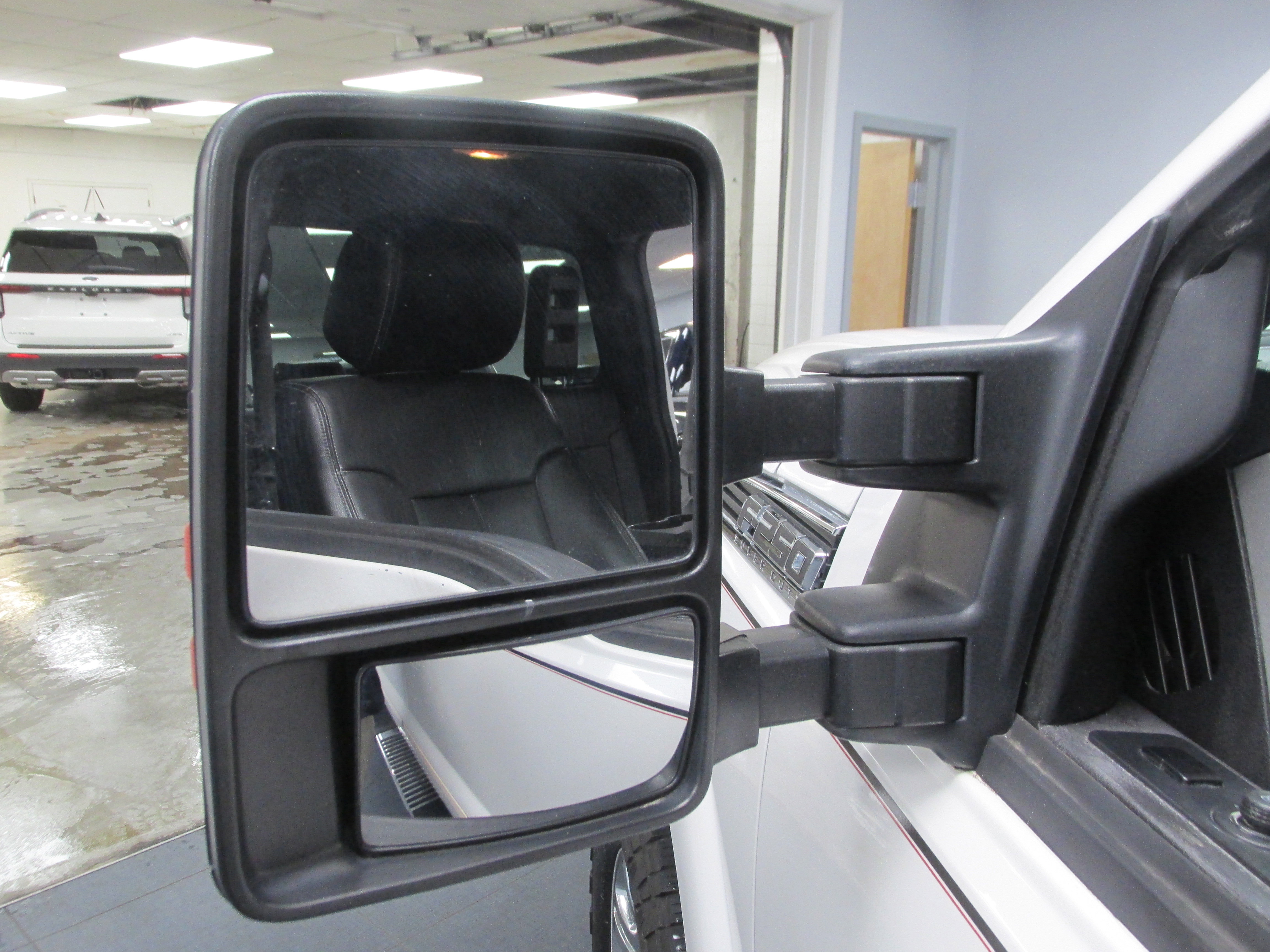 Used 2016 Ford F250 Lariat w/ Chrome Package image 20