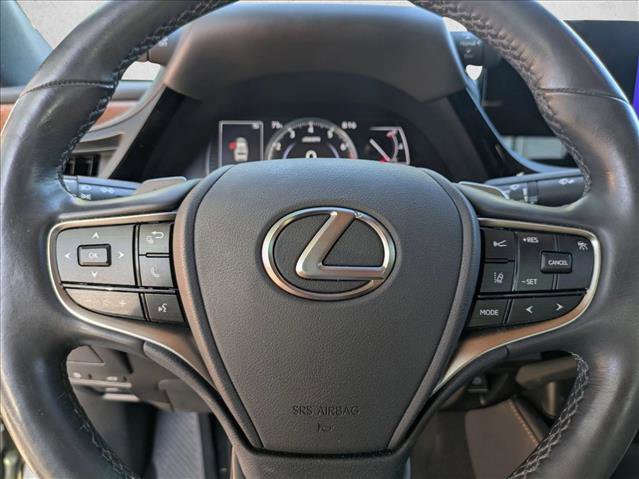 Used 2024 Lexus ES 350 w/ Premium Package FWD image 13