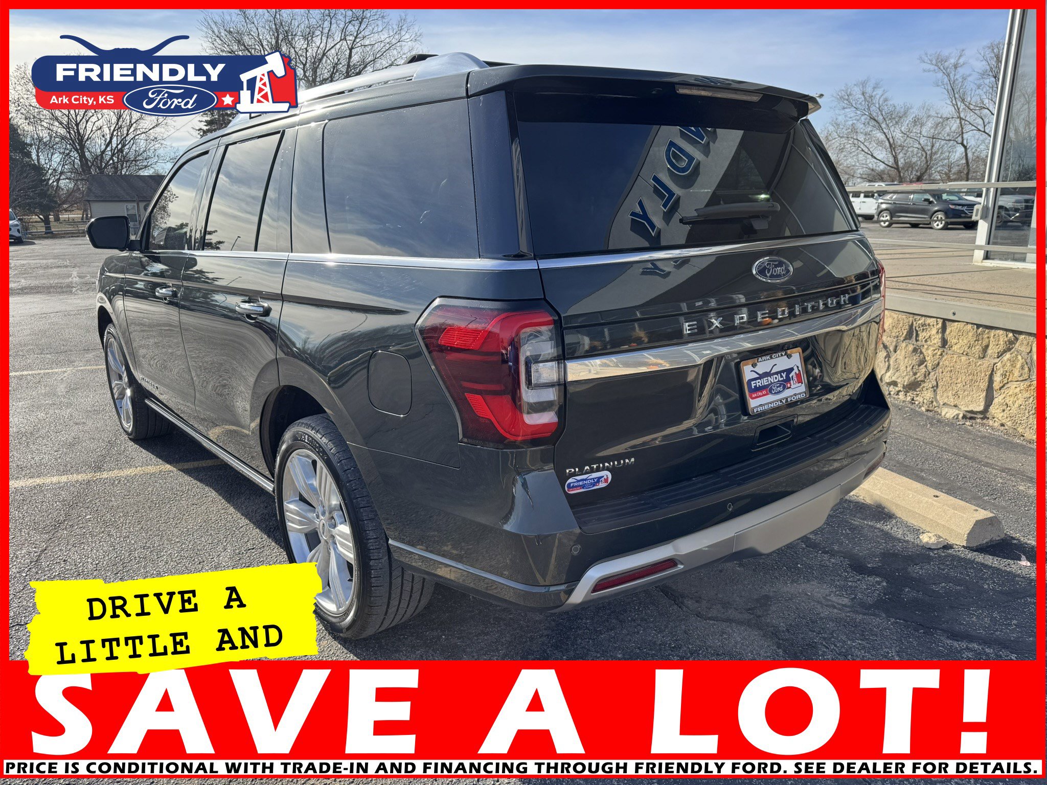 Used 2022 Ford Expedition Platinum image 3