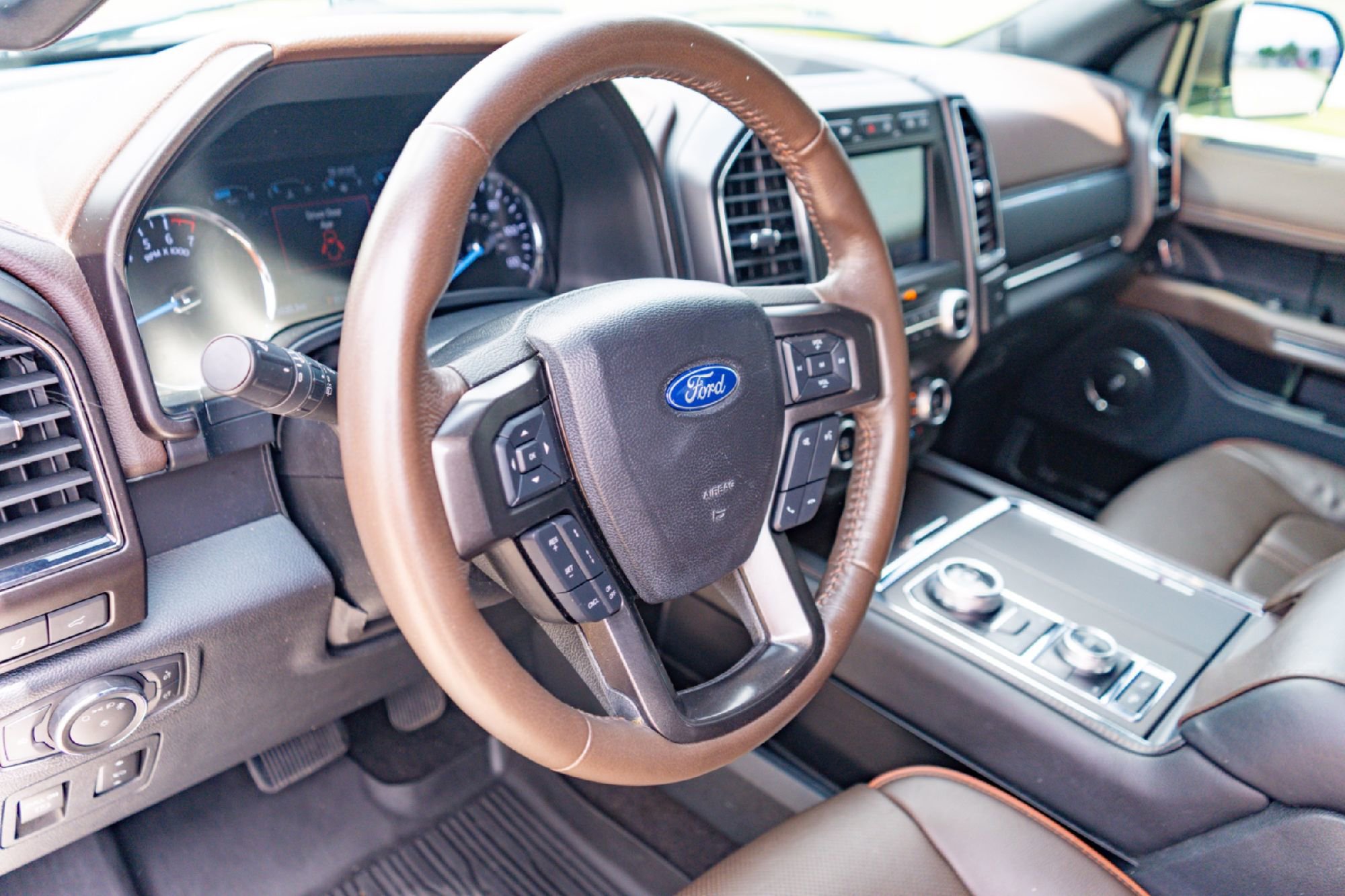 Used 2021 Ford Expedition Max King Ranch w/ Cargo Package AWD/4WD image 8