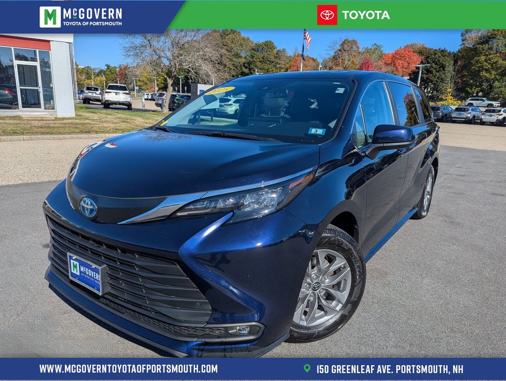 Used 2025 Toyota Sienna XLE