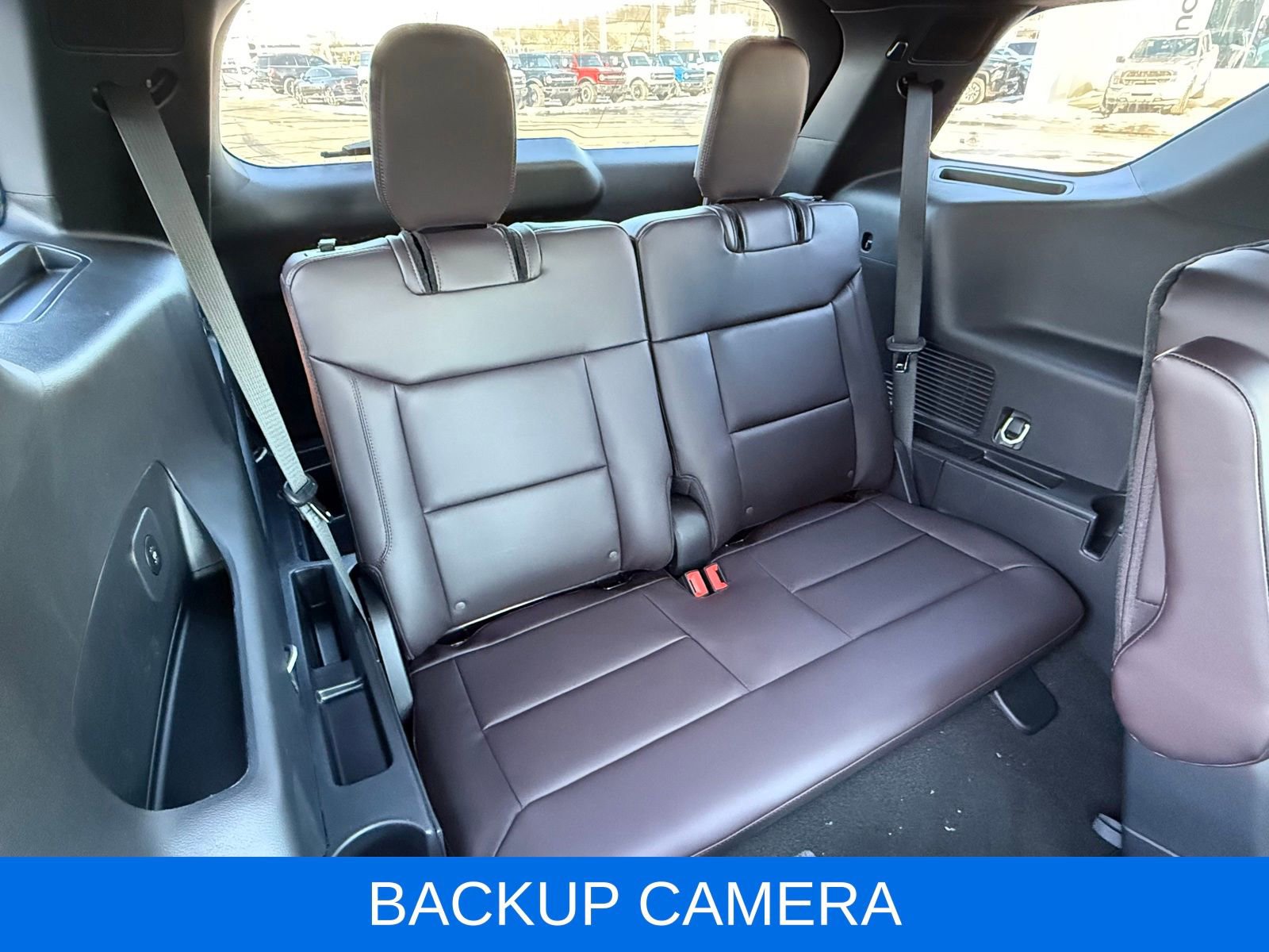 Used 2025 Ford Explorer Platinum w/ LUX Leather Package image 23