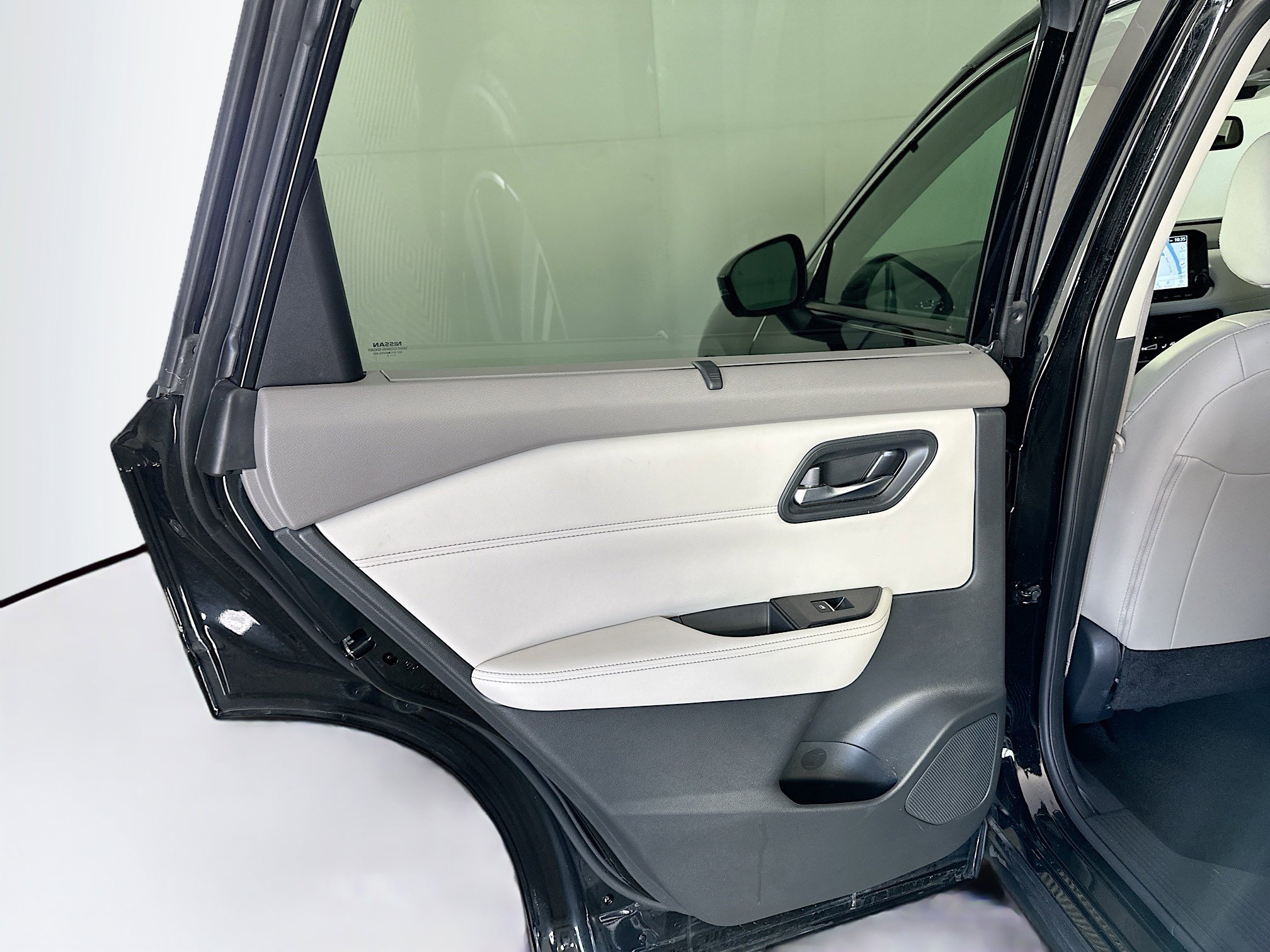 Used 2023 Nissan Rogue SL w/ SL Premium Package image 27