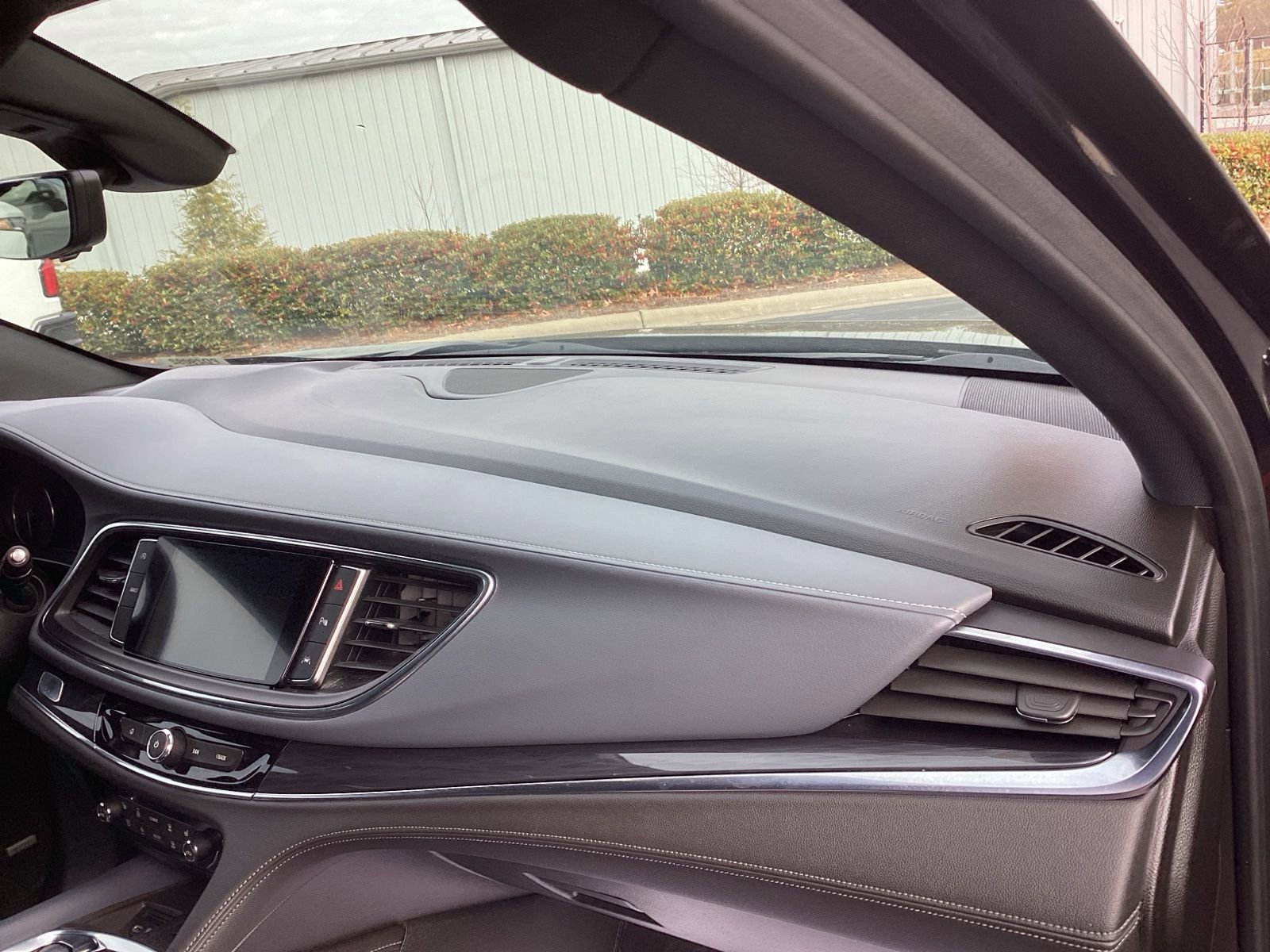 Used 2024 Buick Enclave Premium image 18