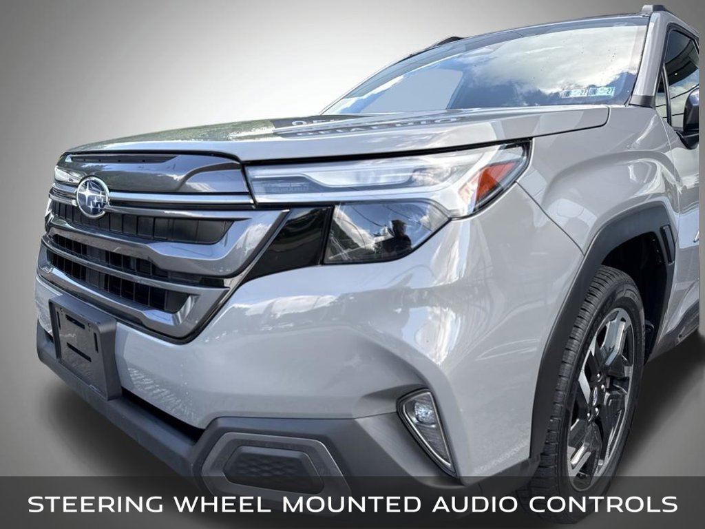 Used 2025 Subaru Forester Limited AWD/4WD image 11