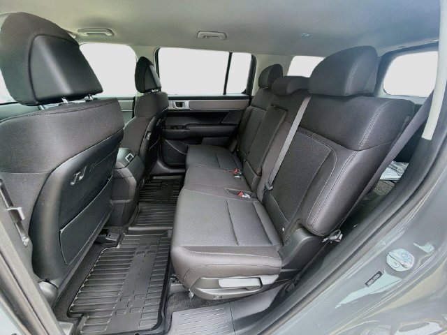 New 2027 Hyundai Santa Fe SE FWD image 23