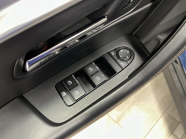 Used 2024 MAZDA CX-90 Plug-In Hybrid w/ Preferred image 28