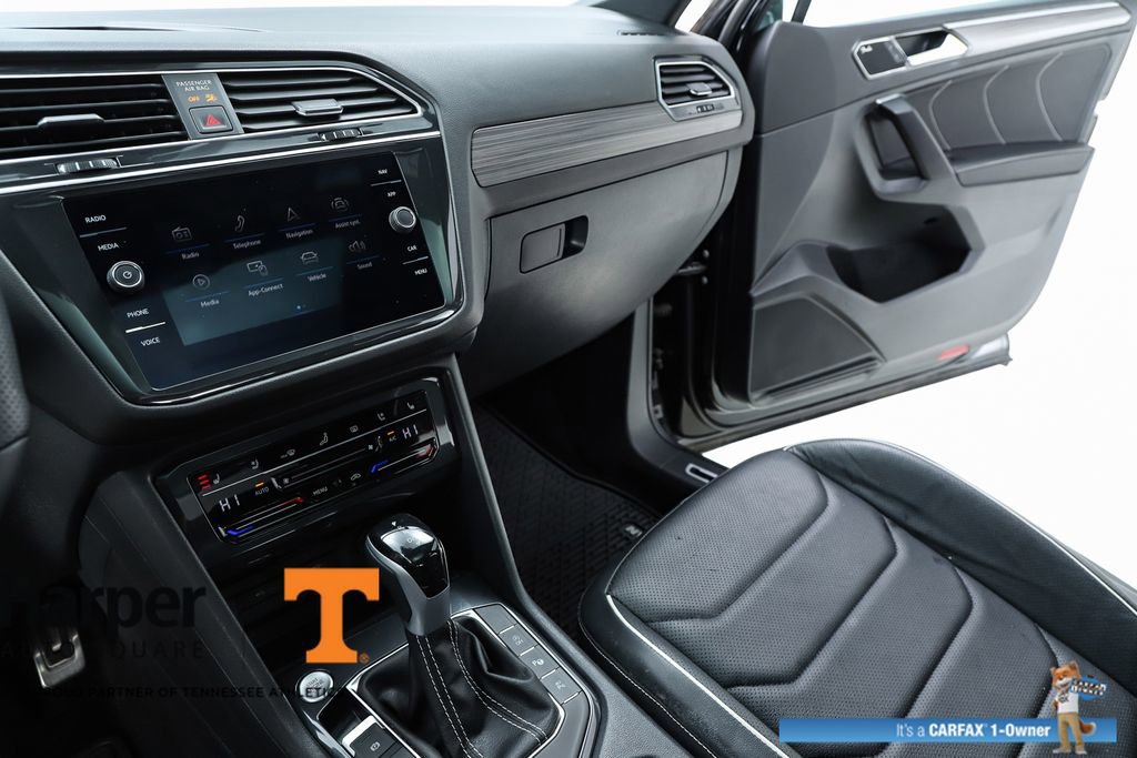 Used 2024 Volkswagen Tiguan SEL R-Line image 23