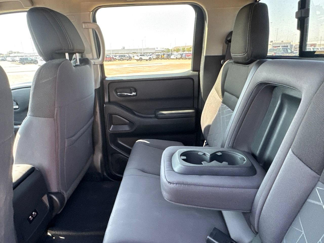 Certified 2025 Nissan Frontier SV w/ Tow Package RWD image 37