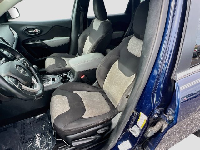 Used 2014 Jeep Cherokee Latitude w/ Trailer Tow Group FWD image 15