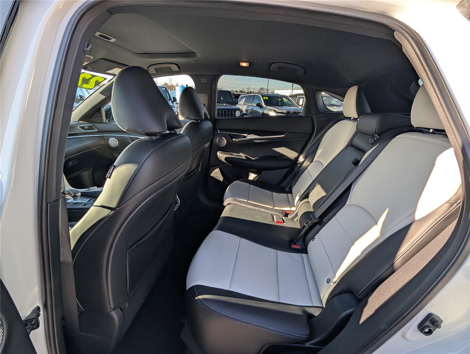 Used 2022 INFINITI QX55 Sensory w/ Lighting Package image 14