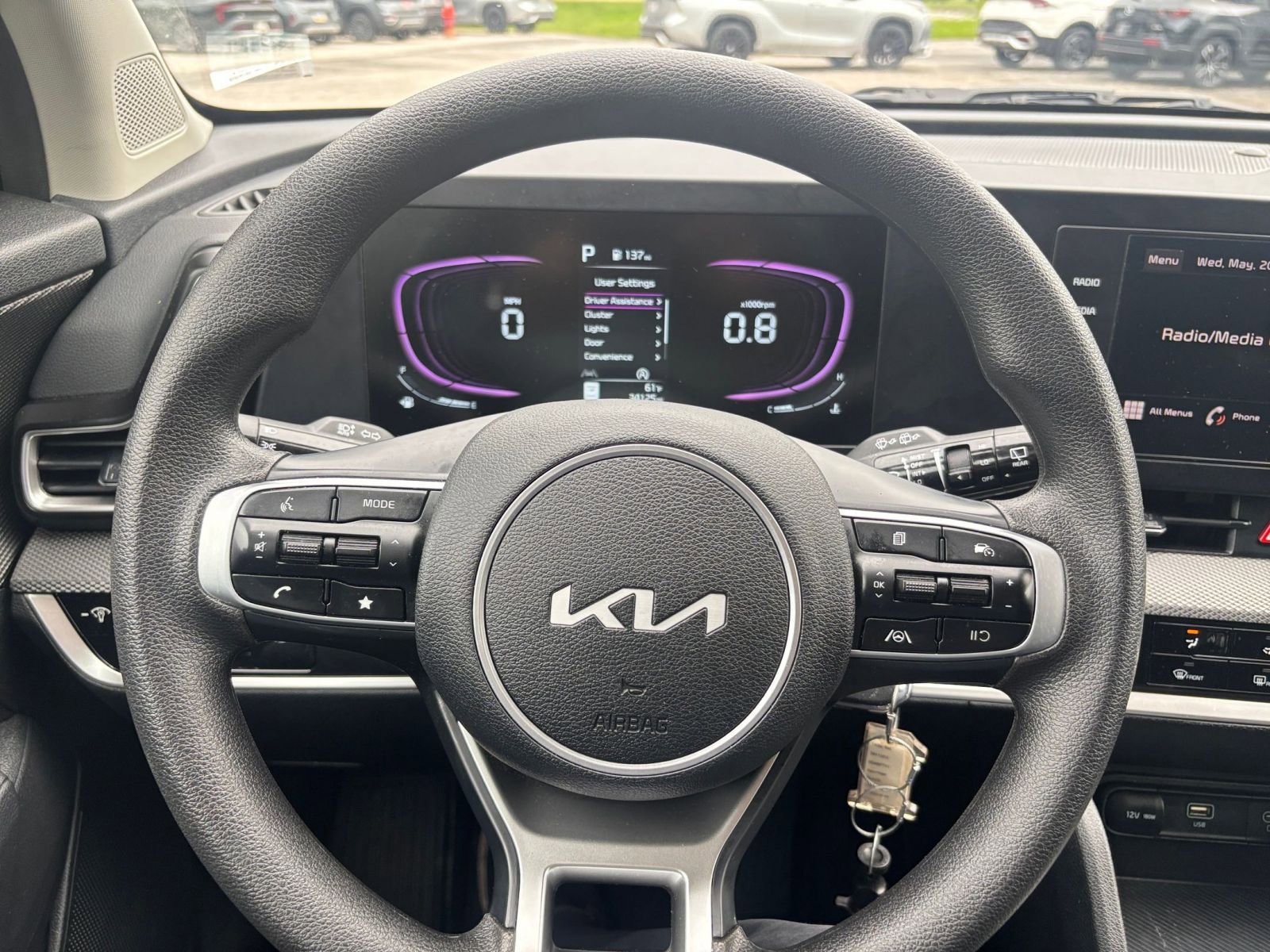 Used 2025 Kia Sportage LX FWD image 32